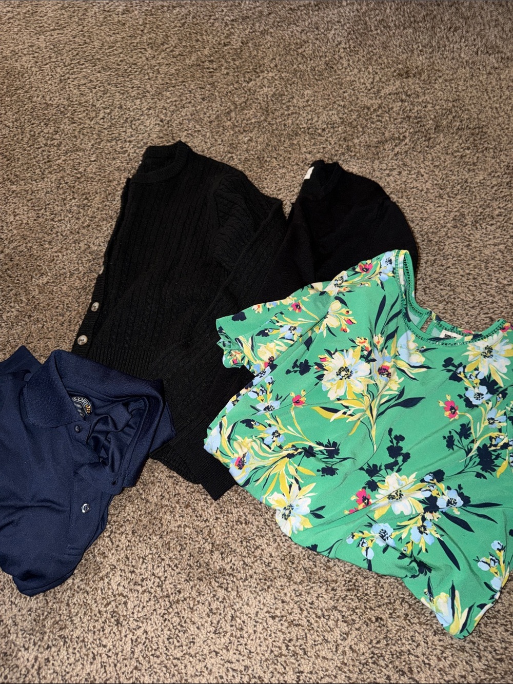 Green Floral Short Sleeve Top + Black Knit Sweater Bundle